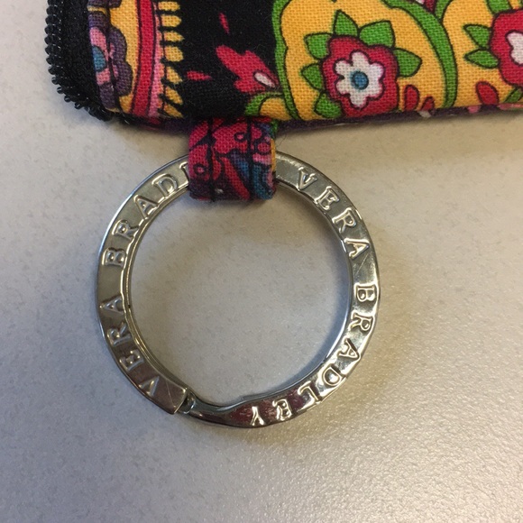Vera Bradley Zip ID - Picture 4 of 5